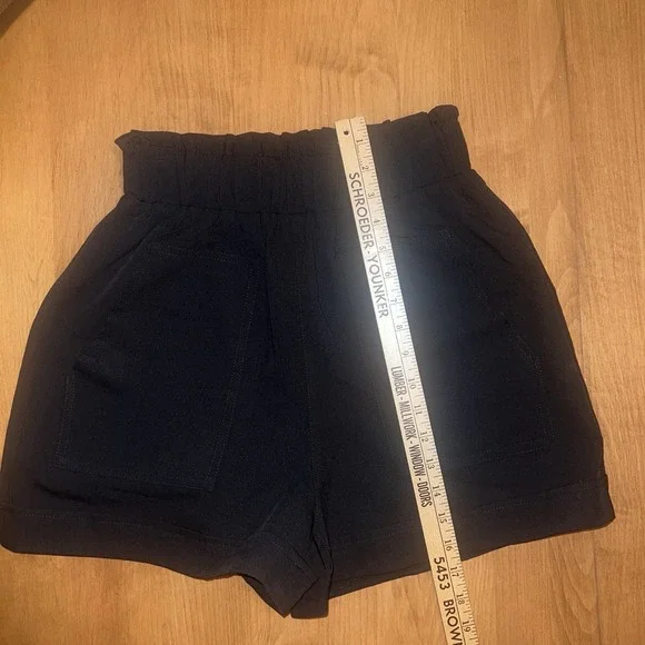 NEW Women's Glam Shorts Size‎ Medium, Black, High Waisted - Picture 8 of 9